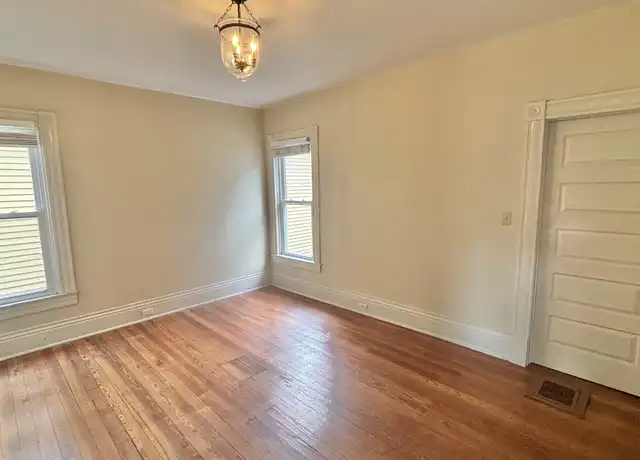 Property at 102 Waverly Ct, Louisville, KY, 40206, 2 beds, 1.5 baths, [object Object]