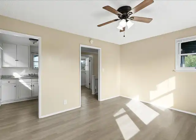 Property at 301 1st St Unit 301 1/2, Long Beach, CA, 90802, 1 bed, 1 bath, [object Object]