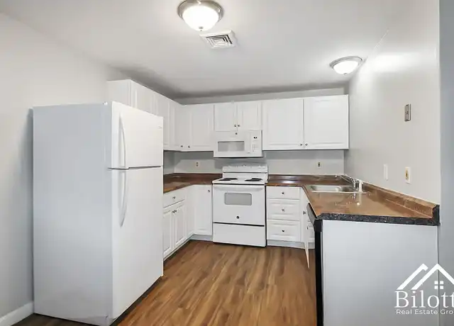 Property at 859 Pine St, Fall River, MA, 02720, 2 beds, 1 bath, [object Object]