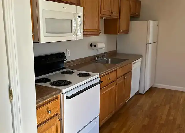 Property at 22 High St Unit 22, Medford, MA, 02155, 2 beds, 1 bath, [object Object]