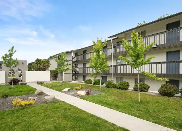 Property at Serrano Apartments - 121 E Wedgewood Ave, Spokane, WA, 99208, 2-3 beds, 1-1.5 bath, [object Object]