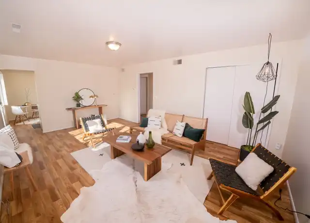 Property at 2669 S Highland Dr Unit H, Salt Lake City, UT, 84106, 2 beds, 1 bath, [object Object]