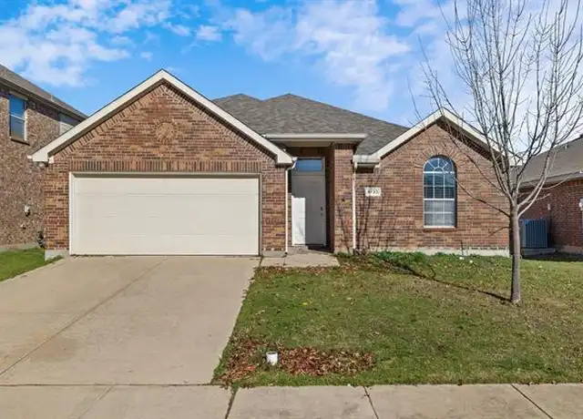 Property at 5733 Mountain Stream Trl, Fort Worth, TX, 76244, 4 beds, 2 baths, [object Object]