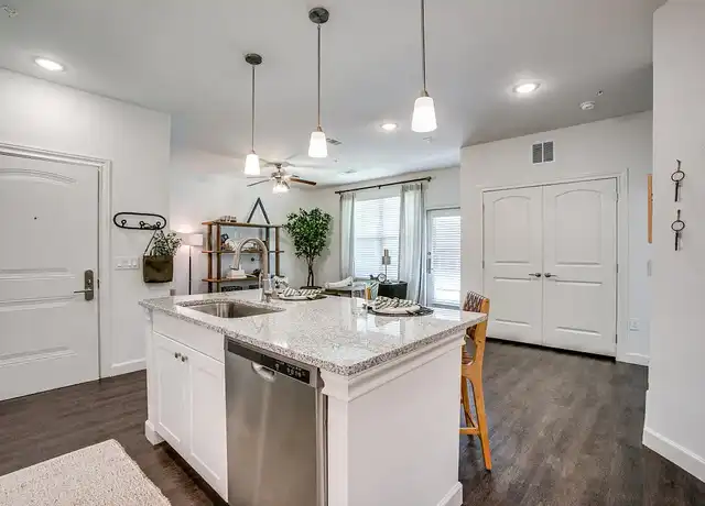 Property at Grove East - 9300 N Sam Houston Pkwy E, Humble, TX, 77396, 1-3 bed, 1-2 bath, [object Object]