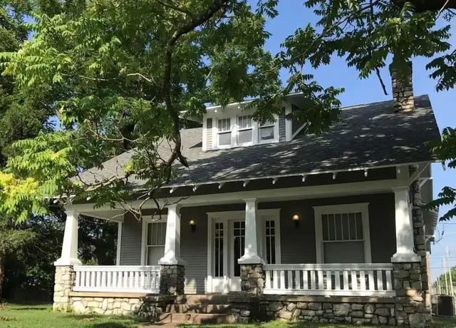 Property at 1237 N Robberson Ave, Springfield, MO, 65802, 4 beds, 2 baths, [object Object]