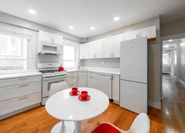 Property at 89 Kinnaird St Unit 2, Cambridge, MA, 02139, 3 beds, 1.5 baths, [object Object]