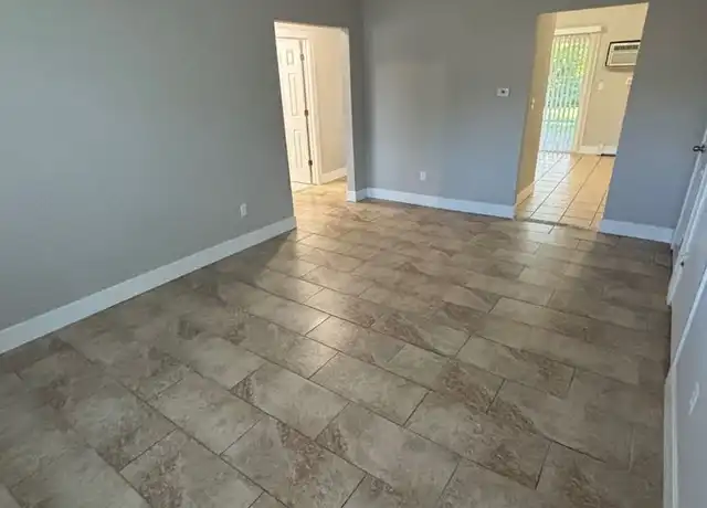 Property at 577 Andover St SE Unit 581, Grand Rapids, MI, 49548, 2 beds, 1 bath, [object Object]