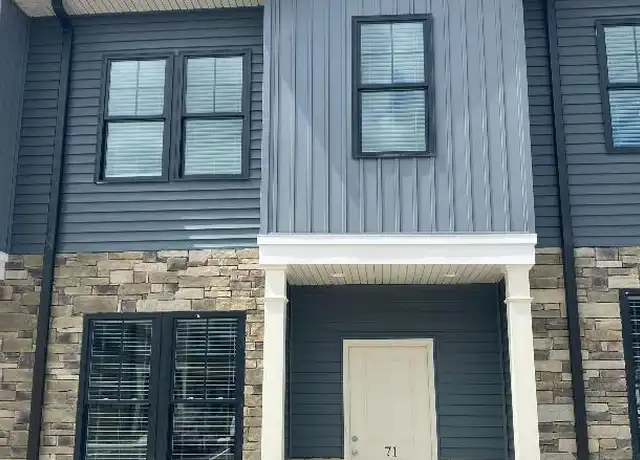 Property at 71 High St, Lynchburg, VA, 24501, 3 beds, 3 baths, [object Object]