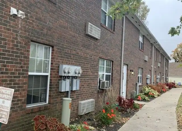 Property at 205 N Michigan St Apt P, Rockville, IN, 47872, 1 bed, 1 bath, [object Object]
