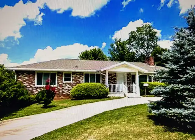 Property at 775 Caribou Rd, Asheville, NC, 28803, 3 beds, 2 baths, [object Object]
