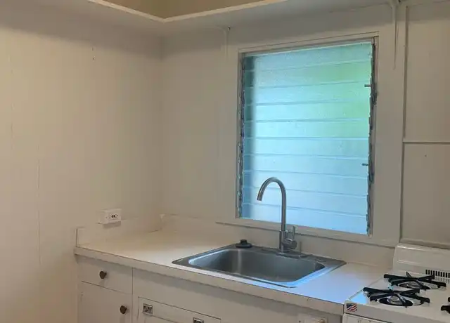 Property at 3427 McCorriston St, Honolulu, HI, 96815, 1 bed, 1 bath, [object Object]