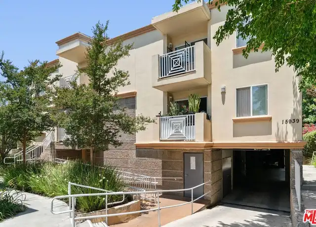 Property at 15939 Victory Blvd Unit 104, Van Nuys, CA, 91406, 3 beds, 2 baths, [object Object]