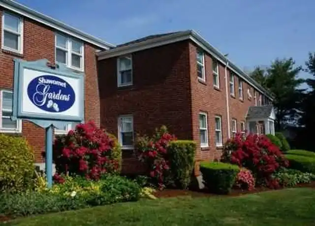 Property at Shawomet Gardens Apartments - 102 Shawomet Ave, Somerset, MA, 02726, 2 beds, 1 bath, [object Object]