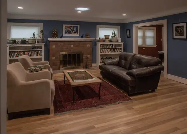 Property at 7439 Corliss Ave N, Seattle, WA, 98103, 1 bed, 1 bath, [object Object]