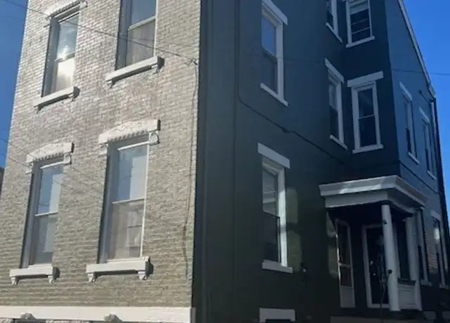 Property at 121 E 9th St Unit 1, Newport, KY, 41071, 2 beds, 1 bath, [object Object]