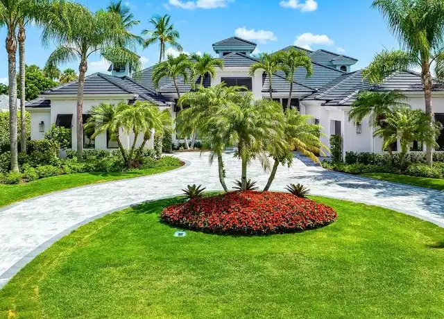 Property at 695 Wedge Dr, Naples, FL, 34103, 5 beds, 5.5 baths, [object Object]