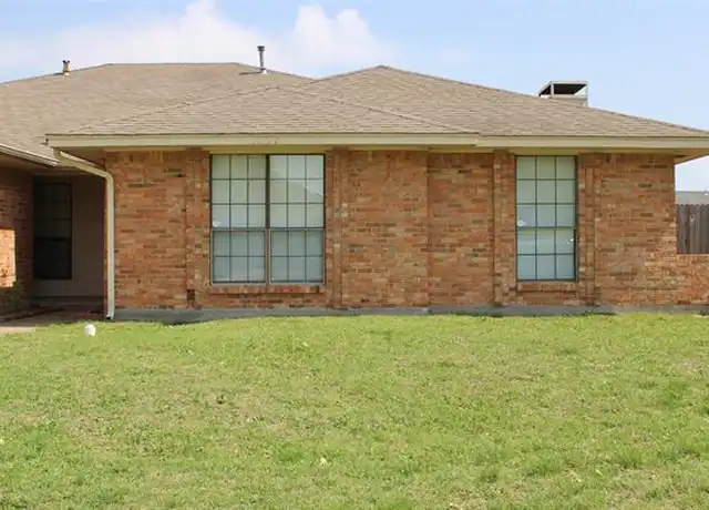 Property at 1234 Mockingbird Ln, Desoto, TX, 75115, 3 beds, 2 baths, [object Object]