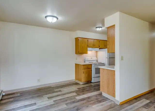 Property at 1725 Taft Ave Unit 825-J8, Oshkosh, WI, 54902, 2 beds, 1.5 baths, [object Object]