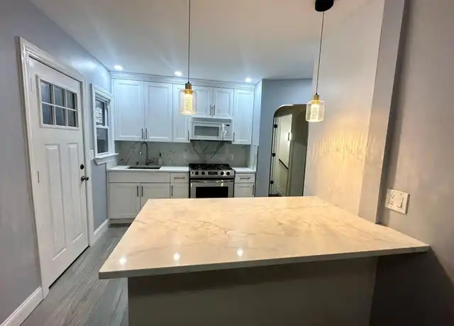 Property at 67 W Marshall St, Hempstead, NY, 11550, 6 beds, 2 baths, [object Object]