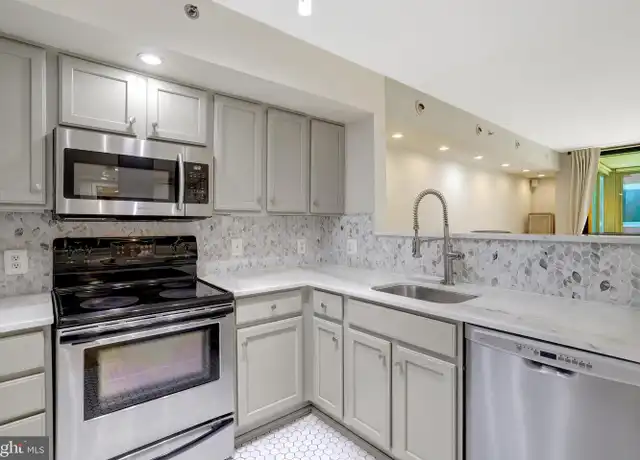 Property at 1001 N Vermont St #705, Arlington, VA, 22201, 1 bed, 1 bath, [object Object]