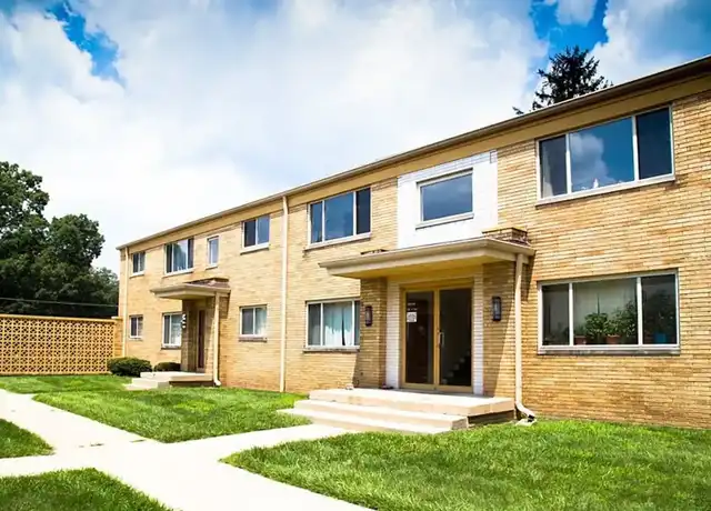 Property at Monon Court, Managed by Buckingham Monon Living - 6104 Compton St, Indianapolis, IN, 46220, 2 beds, 1 bath, [object Object]