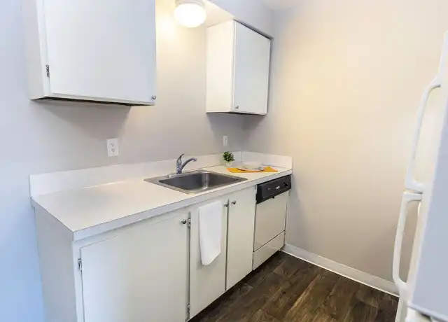 Property at 646 SE 174th Ave Unit 59, Portland, OR, 97233, 1 bed, 1 bath, [object Object]