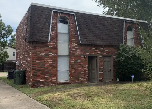 Property at 1903 Nolen Ct Unit B, Arlington, TX, 76012, 2 beds, 1.5 baths, [object Object]