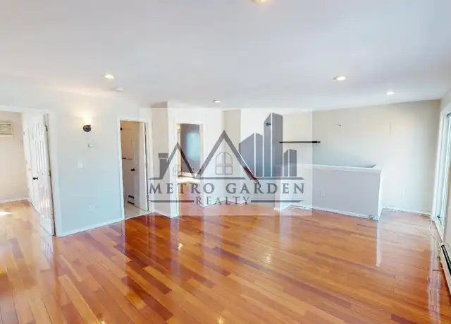 Property at 97-12 95th Ave Unit 2, Jamaica, NY, 11416, 3 beds, 1 bath, [object Object]