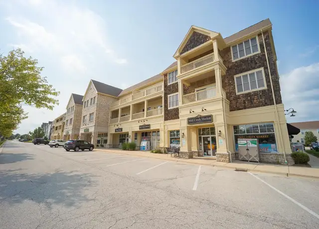 Photo of 39W250 Herrington Blvd, Geneva, IL 60134