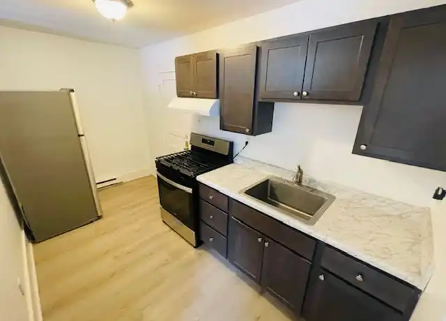 Property at 534 2nd Ave Apt 2, Troy, NY, 12182, 2 beds, 1 bath, [object Object]
