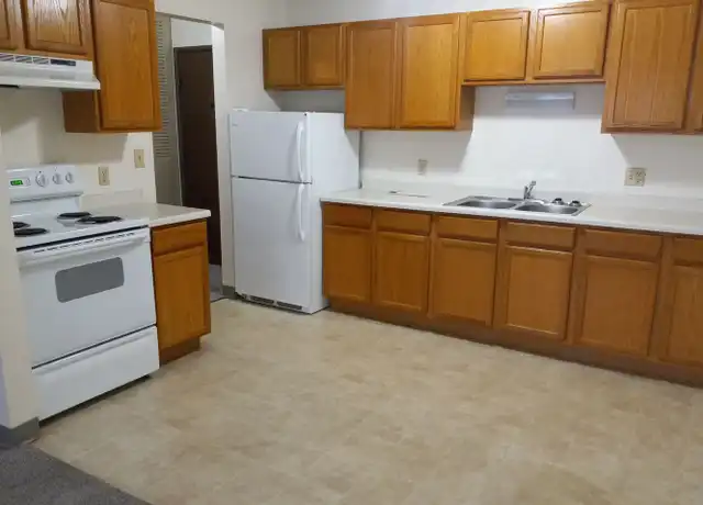 Property at 3435 S 10th St Unit 20, Grand Forks, ND, 58201, 1 bed, 1 bath, [object Object]