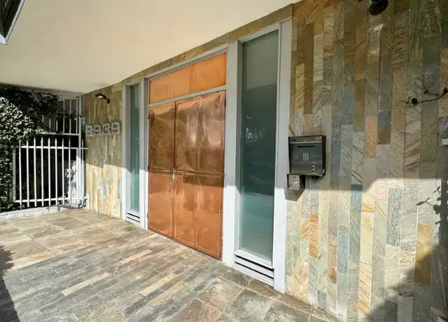 Property at 8939 Cadillac Ave Unit 303, Los Angeles, CA, 90034, 1 bed, 1 bath, [object Object]