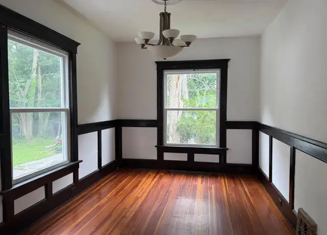 Property at 77 Grand Ave Unit 1, Middletown, NY, 10940, 2 beds, 1 bath, [object Object]