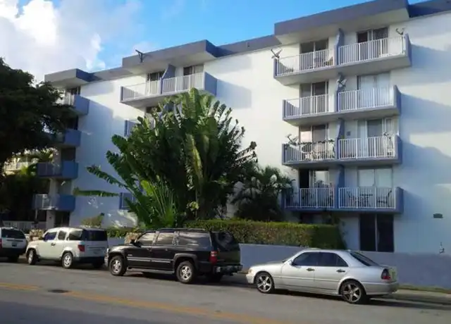 Property at 1801 S Treasure Dr #121, North Bay Village, FL, 33141, 3 beds, 2 baths, [object Object]