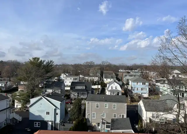 Property at 34 Alexander St Unit 3, Greenwich, CT, 06830, 2 beds, 1 bath, [object Object]