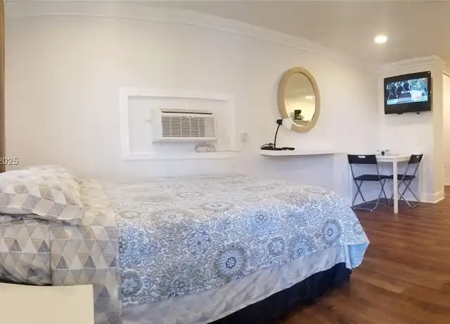 Property at 1030 S 62nd Ave Unit B, Hollywood, FL, 33023, 1 bed, 1 bath, [object Object]