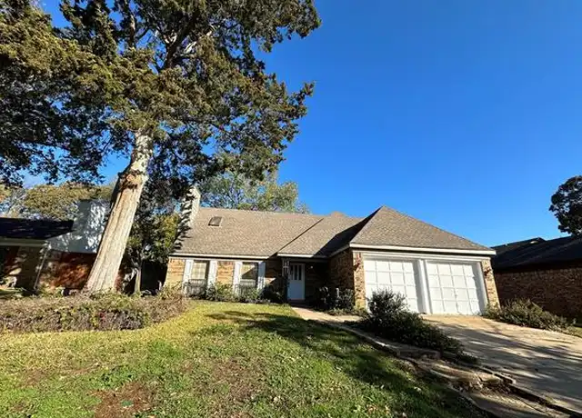 Property at 307 Harrington Ln, Euless, TX, 76039, 3 beds, 2 baths, [object Object]