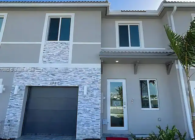 Property at 1323 SE 7th Ter, Homestead, FL, 33034, 4 beds, 3.5 baths, [object Object]