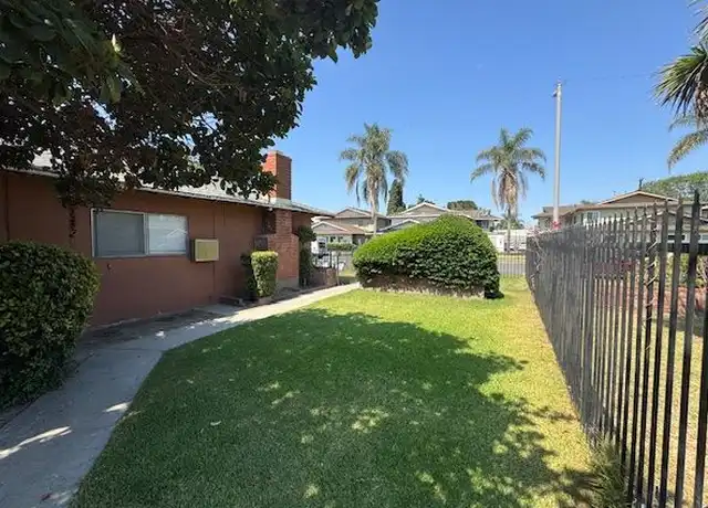 Property at 15726 Passage Ave Unit 3, Paramount, CA, 90723, 2 beds, 1 bath, [object Object]