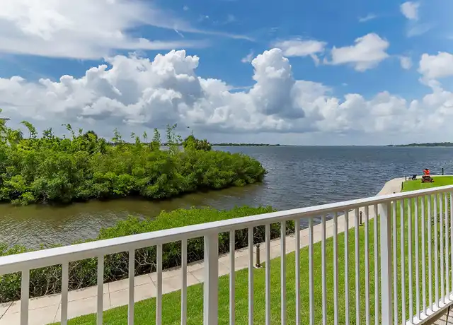 Property at 128 Brent Cir, Oldsmar, FL, 34677, 3 beds, 3 baths, [object Object]