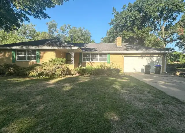 Property at 1027 SW Crest Dr, Topeka, KS, 66604, 3 beds, 3 baths, [object Object]