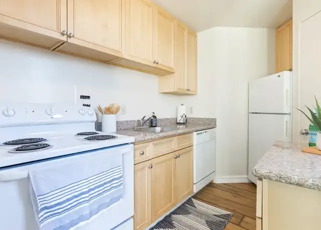 Property at 10 De Sabla Rd, San Mateo, CA, 94402, 1 bed, 1 bath, [object Object]