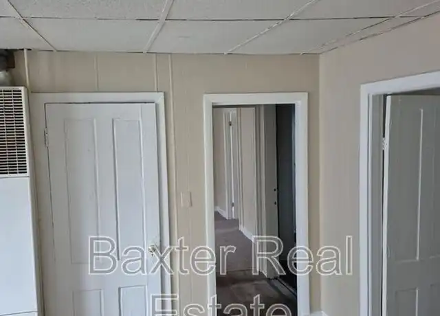 Property at 371 Manchester St Unit 3, Manchester, NH, 03103, 2 beds, 1 bath, [object Object]