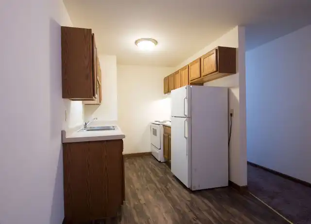 Property at 1222 Fleetfoot Dr Unit 208, Waukesha, WI, 53186, 2 beds, 1 bath, [object Object]