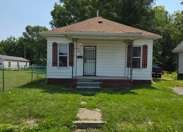 Property at 1962 S Martin Luther King Jr Dr, Springfield, IL, 62703, 2 beds, 1 bath, [object Object]