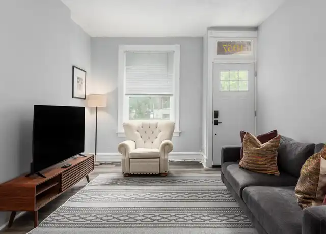 Property at 4055-4057 Hartford St Unit 4057, St. Louis, MO, 63116, 1 bed, 1 bath, [object Object]