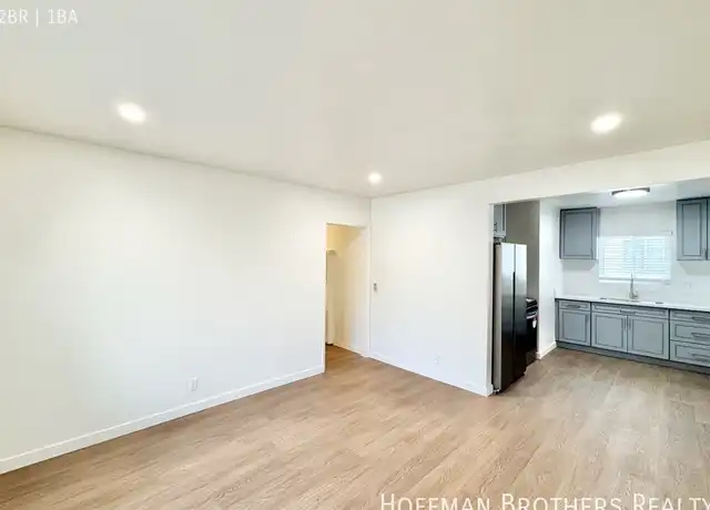 Property at 4122 Grand View Blvd Unit 2A, Los Angeles, CA, 90066, 2 beds, 1 bath, [object Object]