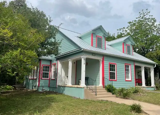 Property at 818 Harris Ave, Austin, TX, 78705, 3 beds, 2 baths, [object Object]