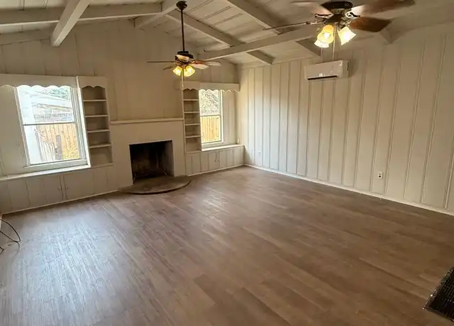 Property at 1903 16th St Unit 1903 16th B, Lubbock, TX, 79401, 3 beds, 2 baths, [object Object]