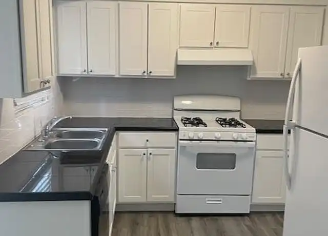 Property at 1532 Longeaton Dr, Columbus, OH, 43220, 2 beds, 2.5 baths, [object Object]